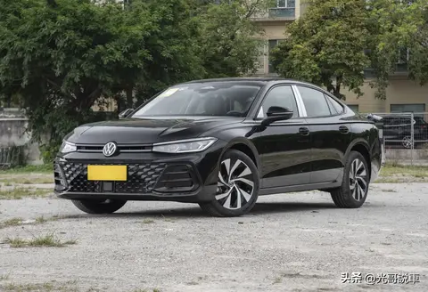 别乱买，6月中型轿车销量榜，秦L夺冠，凯美瑞亚军，君威第21名。